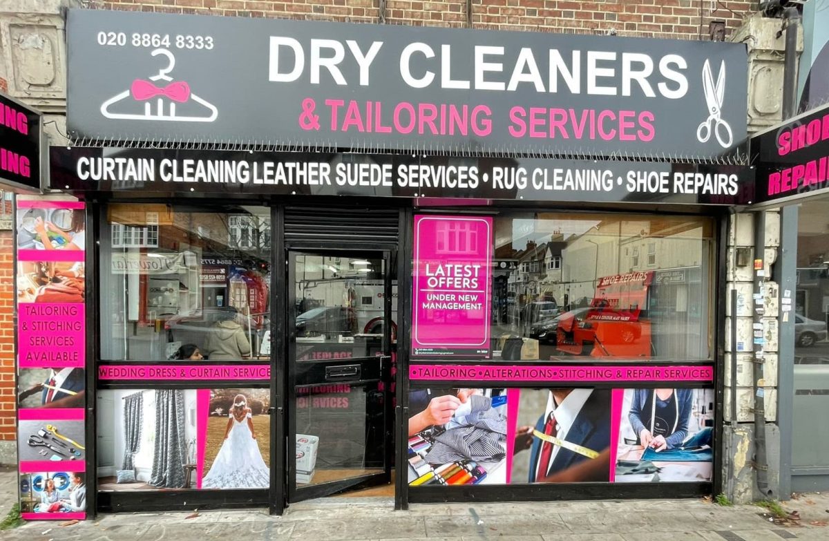 Digital Signage for Dry Cleaners & Laundry Services inVoke