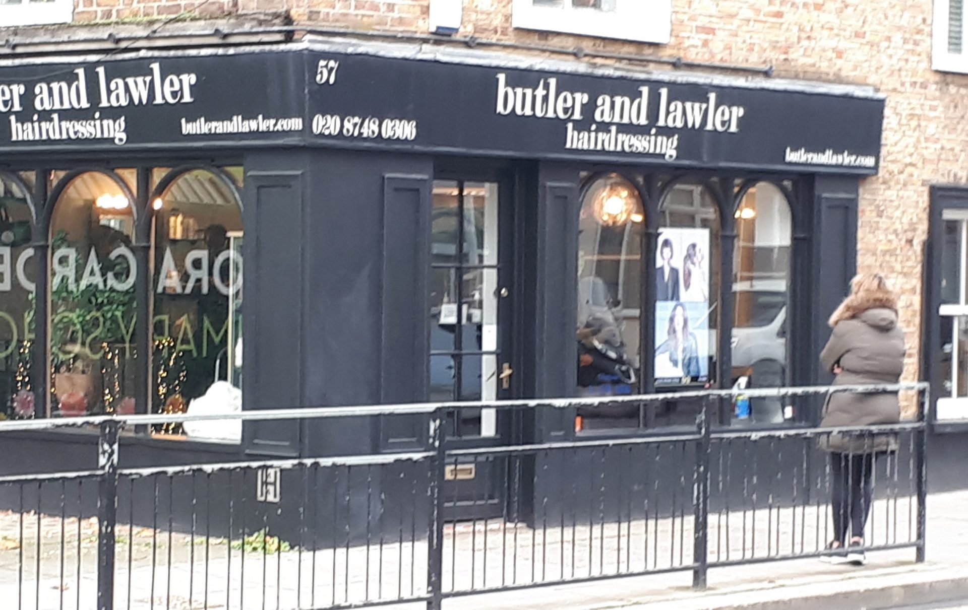 Digital Signage for Salons inVoke™