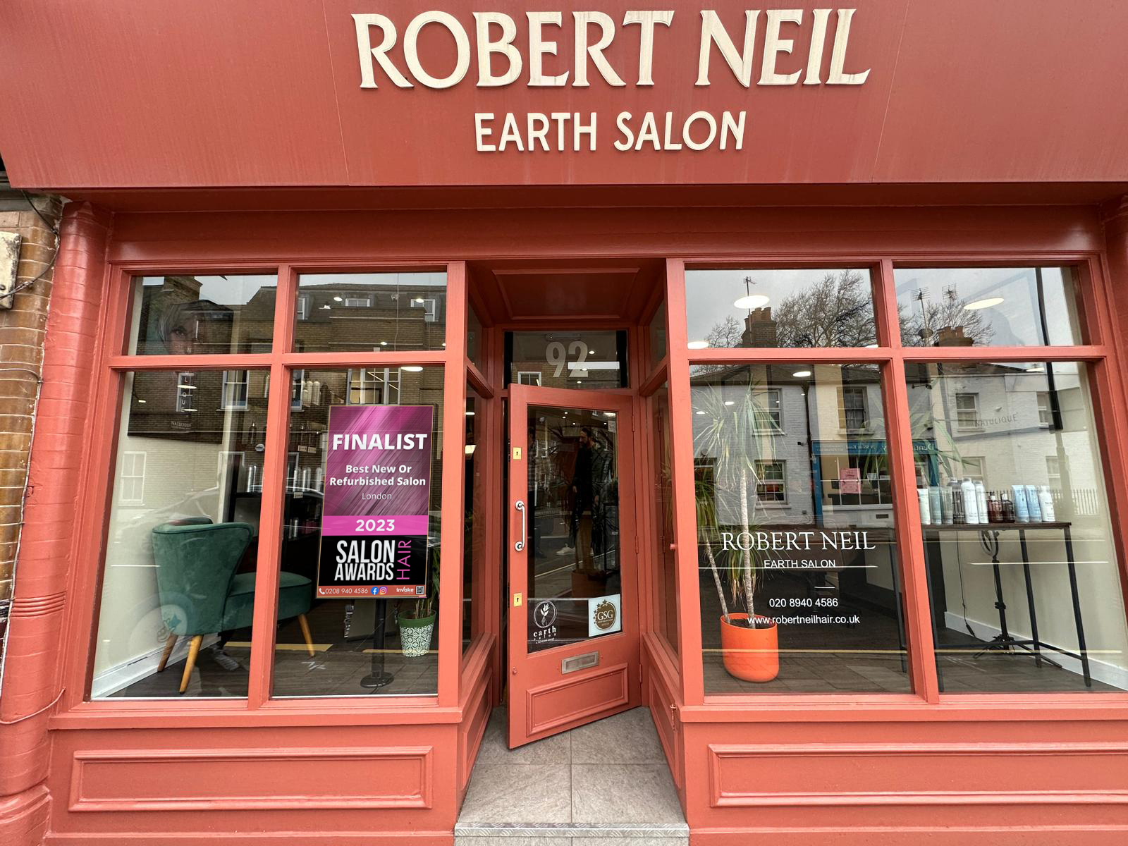 Robert Neil Earth Salon install (1)